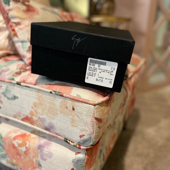 Stunning Giuseppe Zanotti heels! Worn once. - Picture 8 of 8